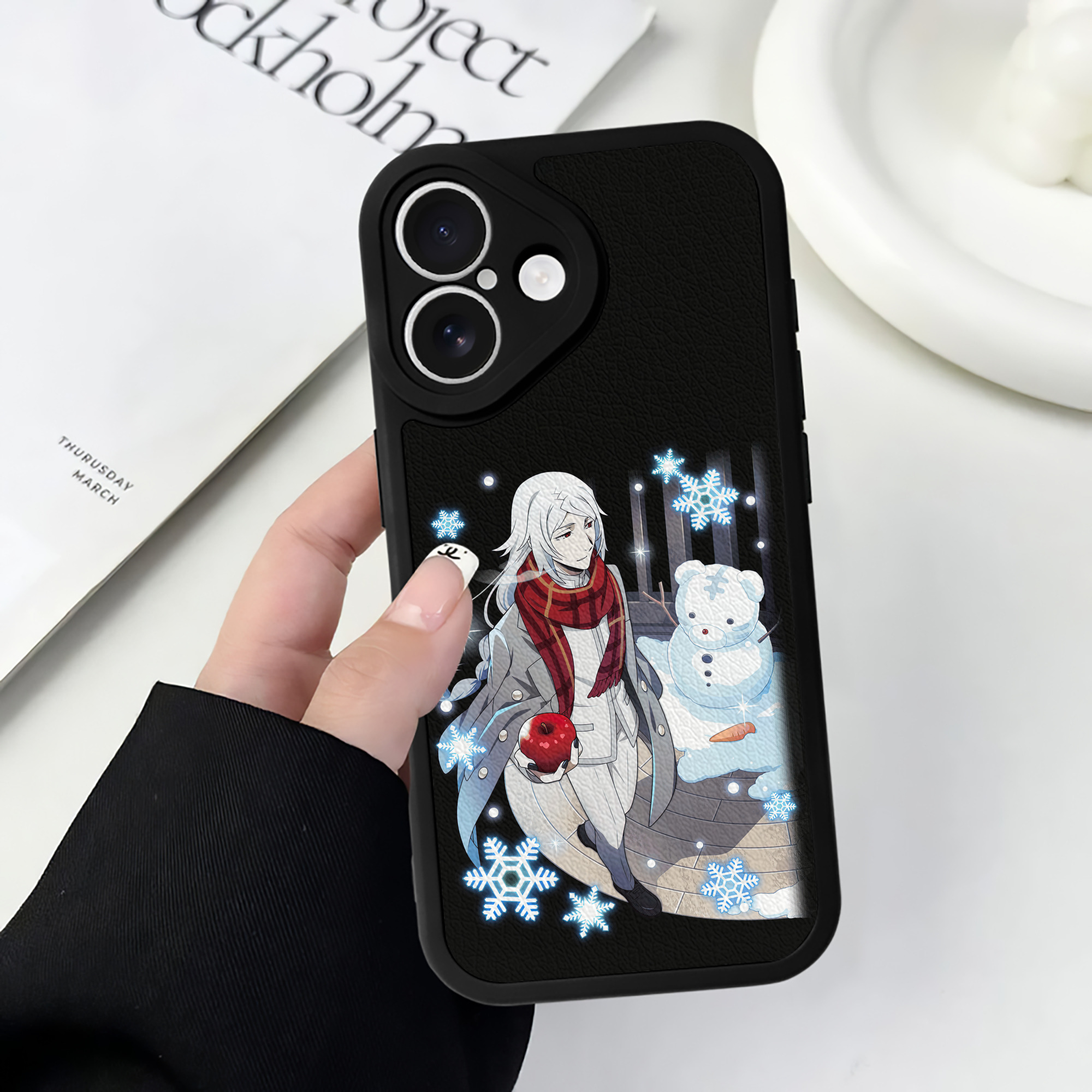 （画像用） 文豪ストレイドッグス Bungo Stray Dogs 【iPhone 16シリーズ対応】シリコンスマホケース（レザー調） 材質：シリコン